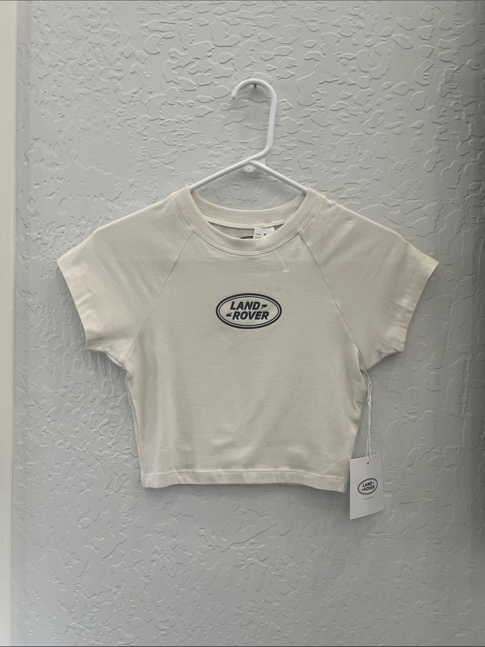 Kids' Cream Logo Crop Tee, size XS.